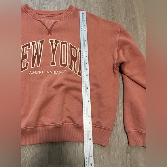 American Eagle Lived In Sweatshirt Crew Neck Oversized Casual Sweater Graphic - Picture 2 of 6